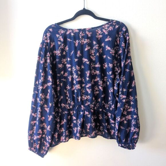 Time and Tru Women's Floral Print Tie Waist Blouse Ditsy Trails Dark Navy 2X - Picture 4 of 7